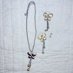 Gold Butterfly Necklace with matching Earrings & Gold Studs (Vintage)